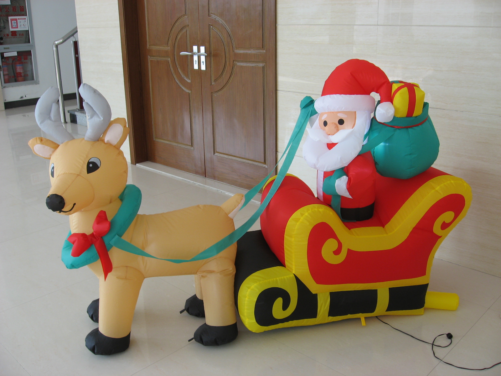 Can I Replace The Lights In The Inflatable Christmas Toy?
